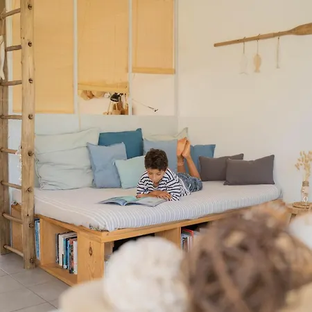 Feriehus Maison Avec Fauteuil Suspendu Et Lit De Jour Pres De La En Vendee *