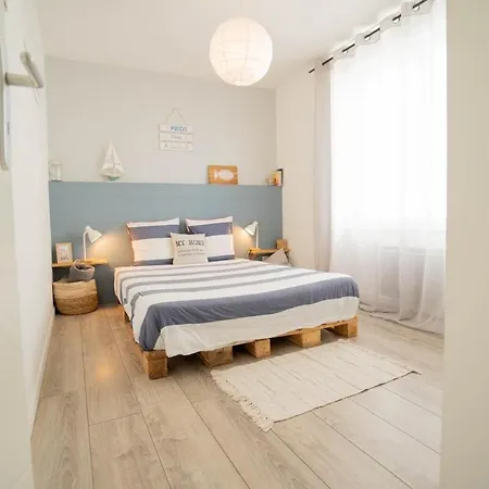 Maison Avec Fauteuil Suspendu Et Lit De Jour Pres De La En Vendee Ferienhaus *
