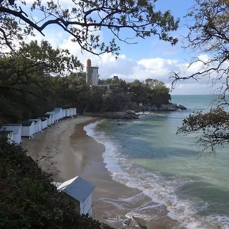 Maison Avec Fauteuil Suspendu Et Lit De Jour Pres De La En Vendee Dom wakacyjny *