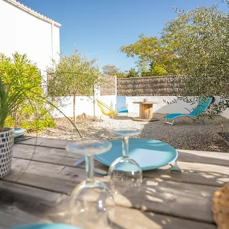 別荘 Maison Avec Fauteuil Suspendu Et Lit De Jour Pres De La En Vendee