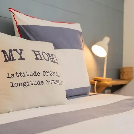 Maison Avec Fauteuil Suspendu Et Lit De Jour Pres De La En Vendee *