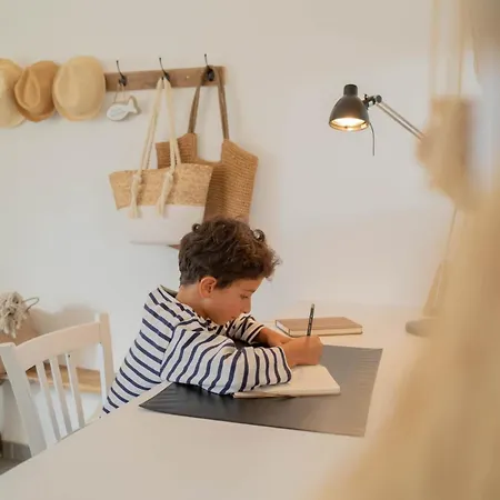 Maison Avec Fauteuil Suspendu Et Lit De Jour Pres De La En Vendee